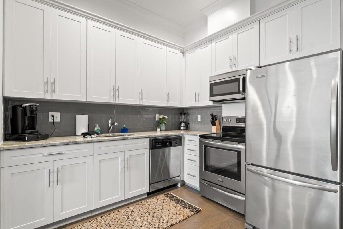 New! Mojito Manor - Stunning On 7th Ave Apartment *